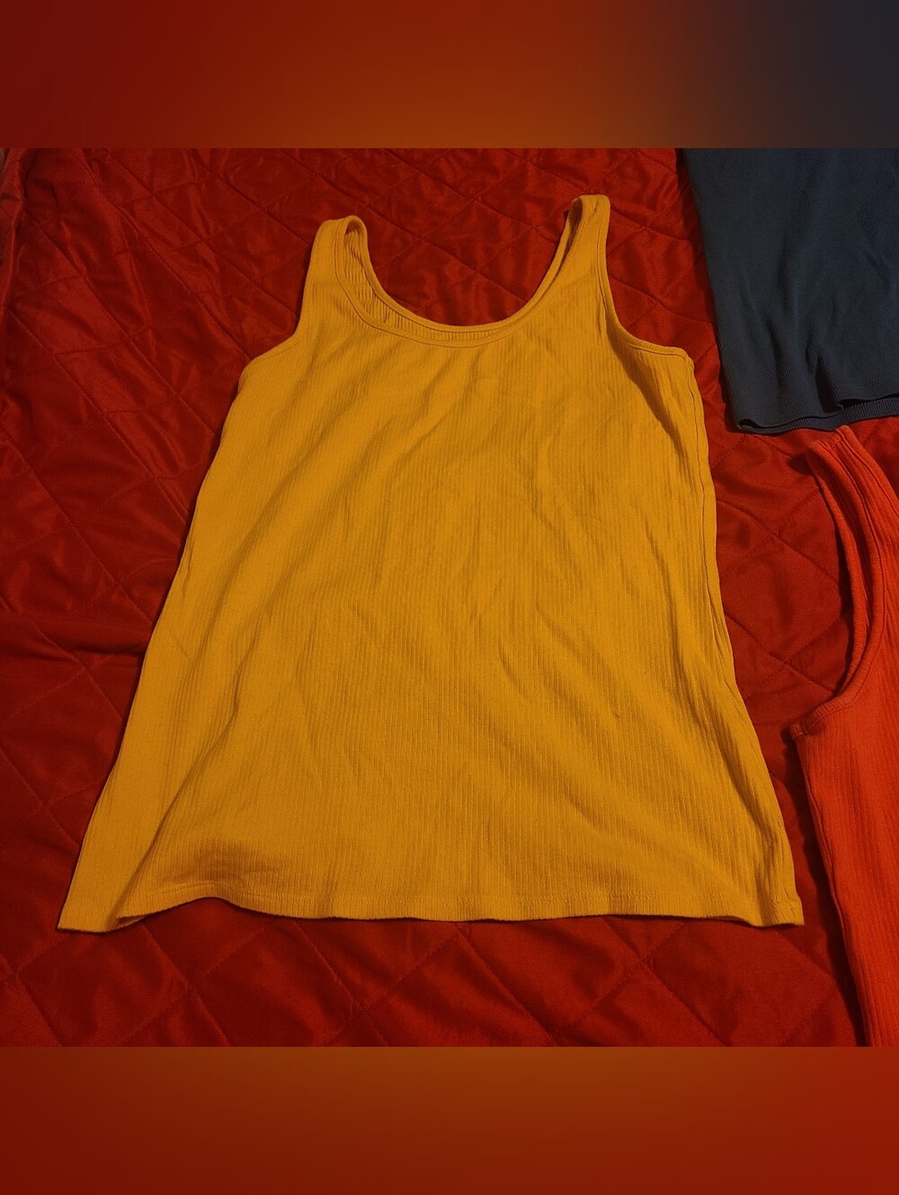 Tank Top Bundle (4pc) - Picture 2 of 5